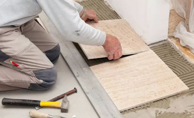 Pose de carreaux, Nice, AKPE